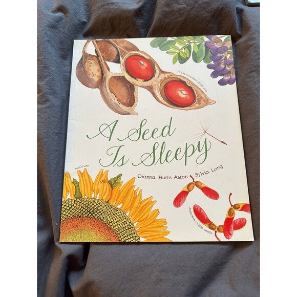 Children’s book bundle - Picture 1 of 8